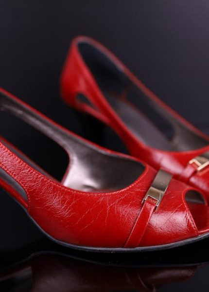 Best Shoes for Women for Plantar Fasciitis 2025: Stylish Support Options