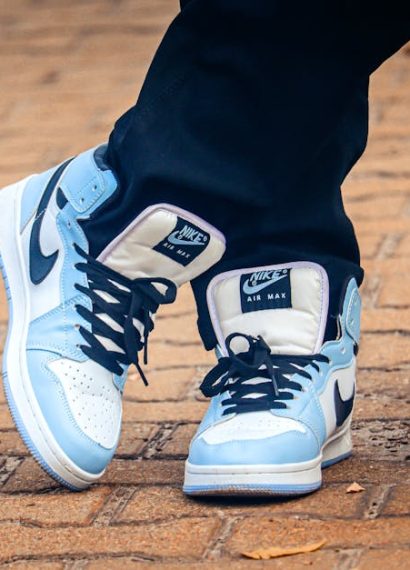 Finding Your Perfect Pair: Karachi’s Best Sneakers (2026) Finding Your Perfect Pair: Karachi’s Best Sneakers (2026)